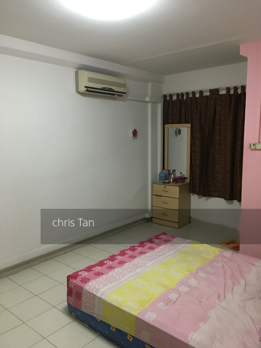 Yishun Avenue 4 thumbnail photo